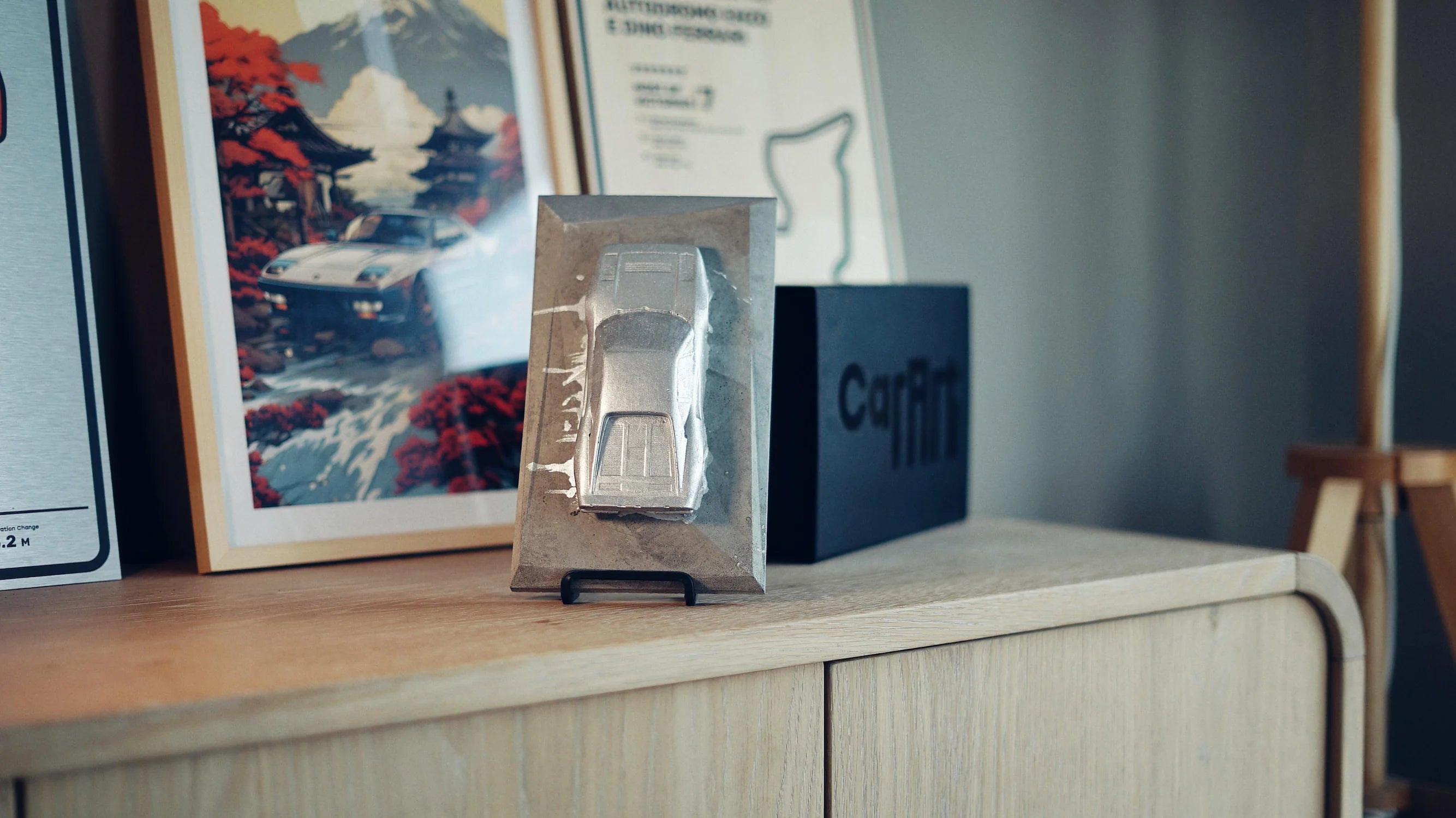 Ferrari 288 GTO concrete sculpture in raw concrete splash finish, portrait mockup – CarArt Dubai